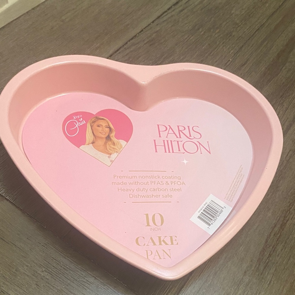 Paris Hilton Pink Heart Cake Pan